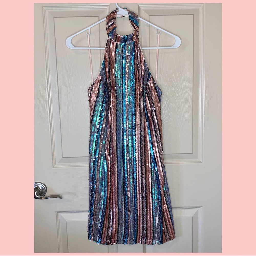 Sexy Sequin Halter Party Dress!!